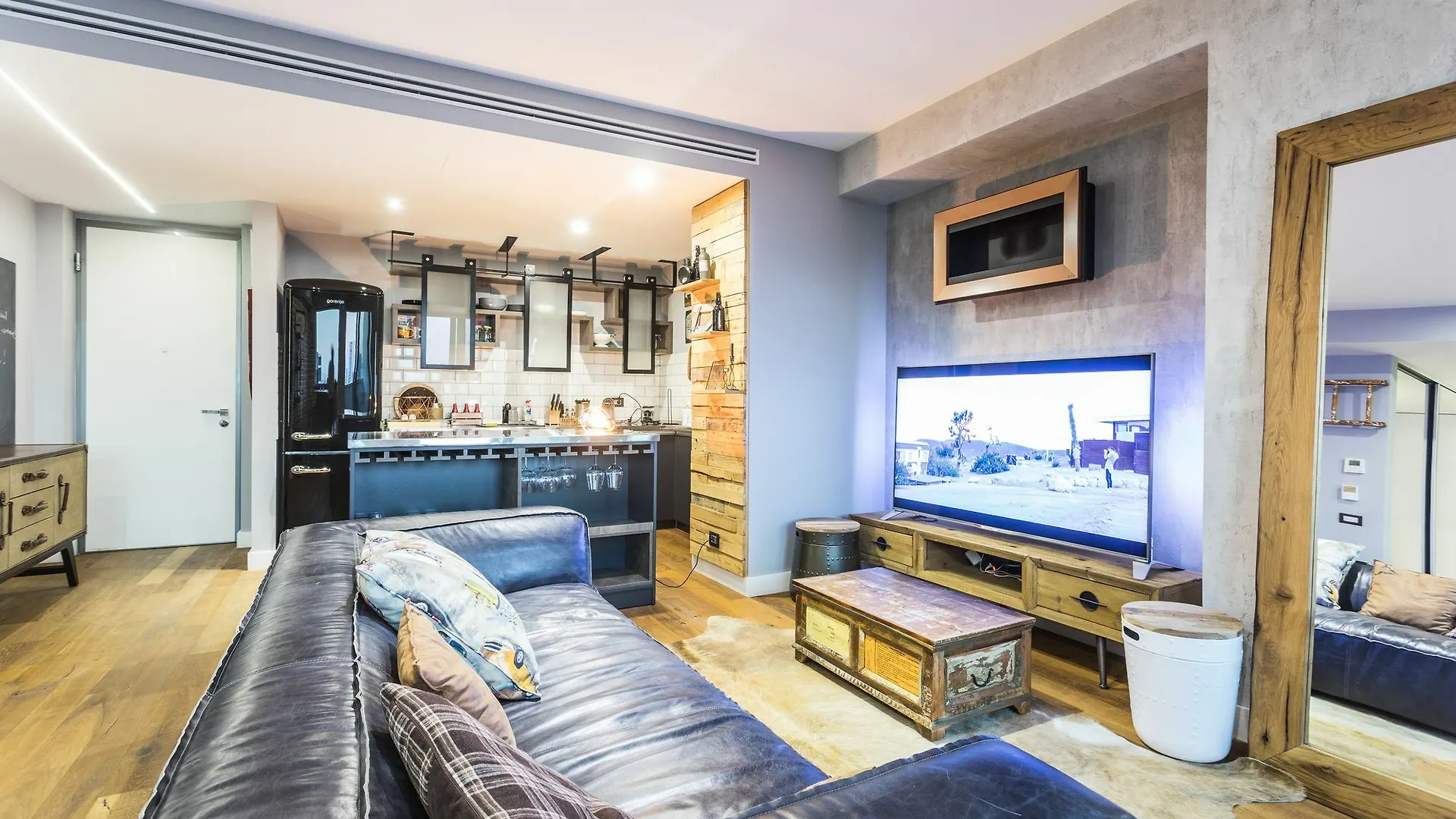 New York Experience Suite With City View Bucharest Romania