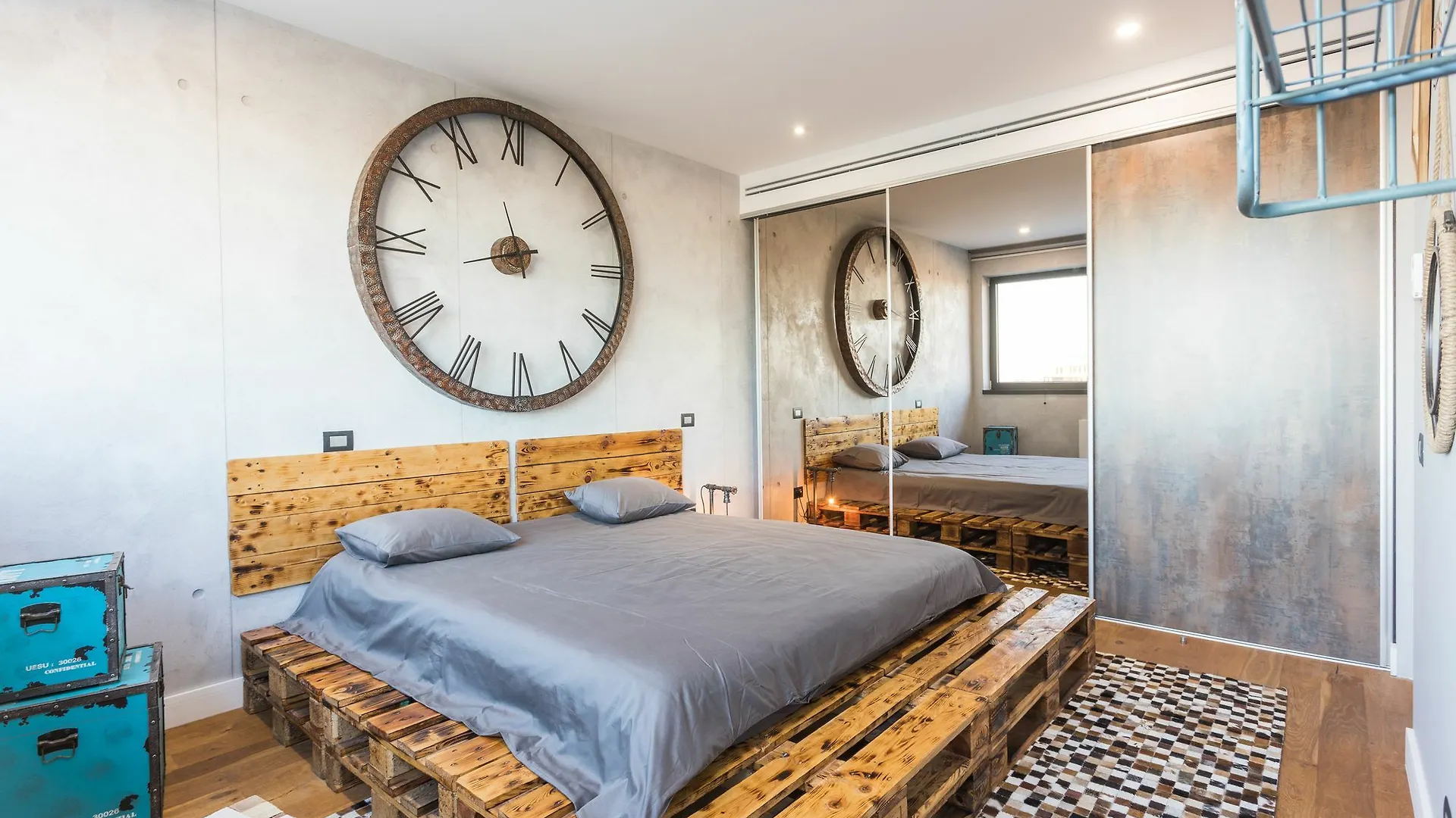 Apartment New York Experience Suite With City View Bucharest Romania